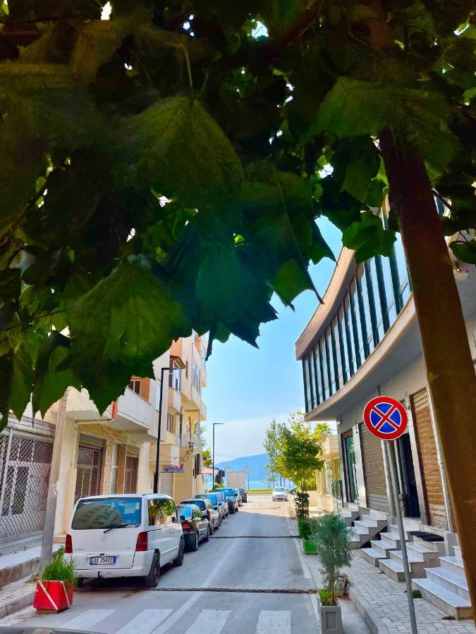 Sea View Apartment Влёра Экстерьер фото