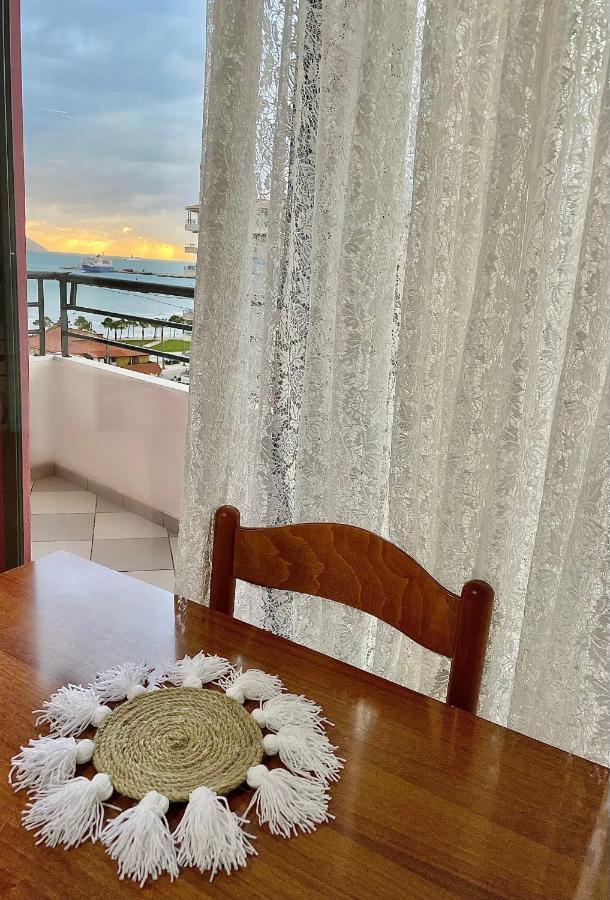 Sea View Apartment Влёра Экстерьер фото